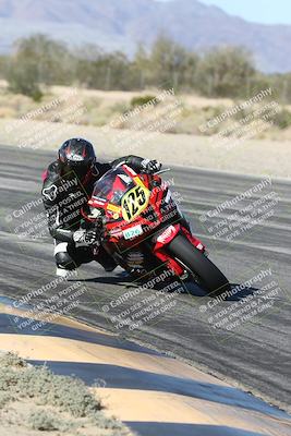 media/Dec-04-2025-Racers Edge (Thu) [[5ebc9f124d]]/3-B Group/3-Session 2 (Turn 7 Inside)/